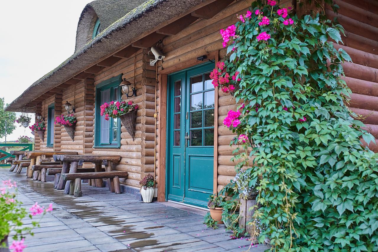 Karczma Biesiadna Bed & Breakfast Dalnia Ngoại thất bức ảnh