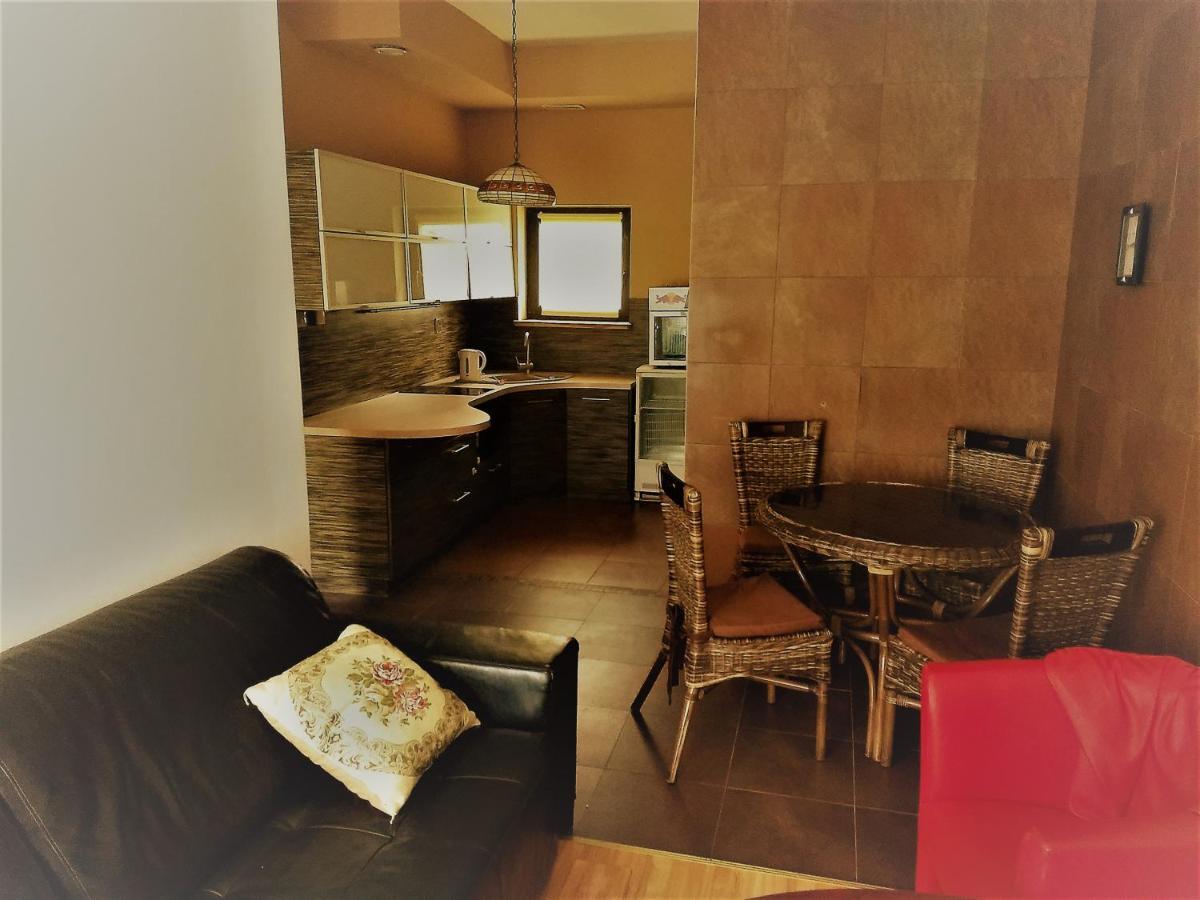 Karczma Biesiadna Bed & Breakfast Dalnia Ngoại thất bức ảnh